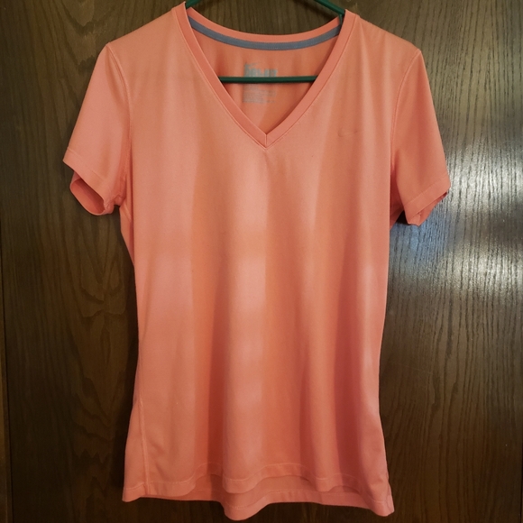 Nike Dri-Fit shirt - Picture 1 of 4